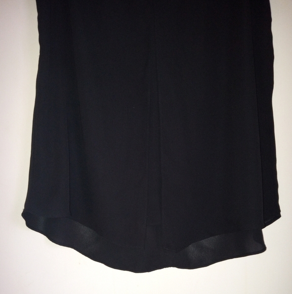 Sioni sleeveless pintuck blouse women's size medium - Picture 6 of 7